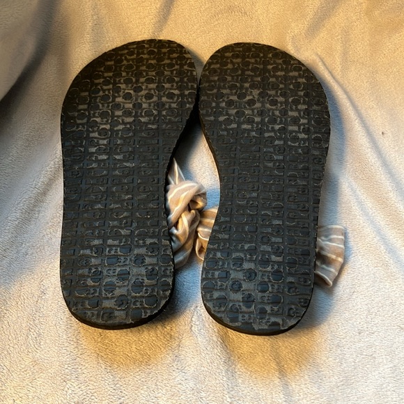 Sanuk women’s yoga sling women’s size 8 - Picture 4 of 6